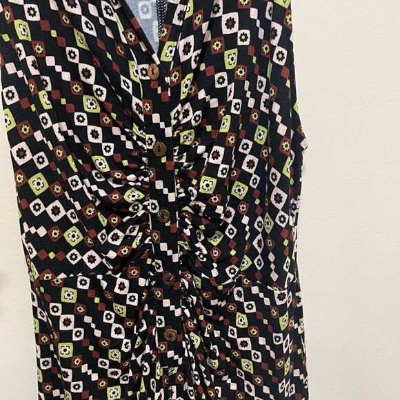 NWT Shayla Halter jumpsuit size S
NWT 
Retail $148 - Picture 5 of 9